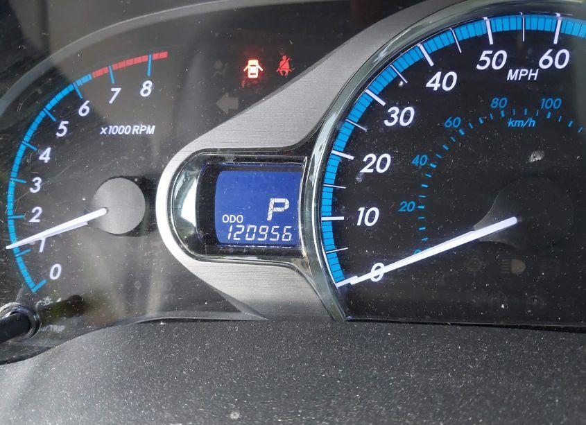 Photo 15 of 2011 Toyota Sienna XLE V6 (VIN 5TDYK3DC8BS015848)