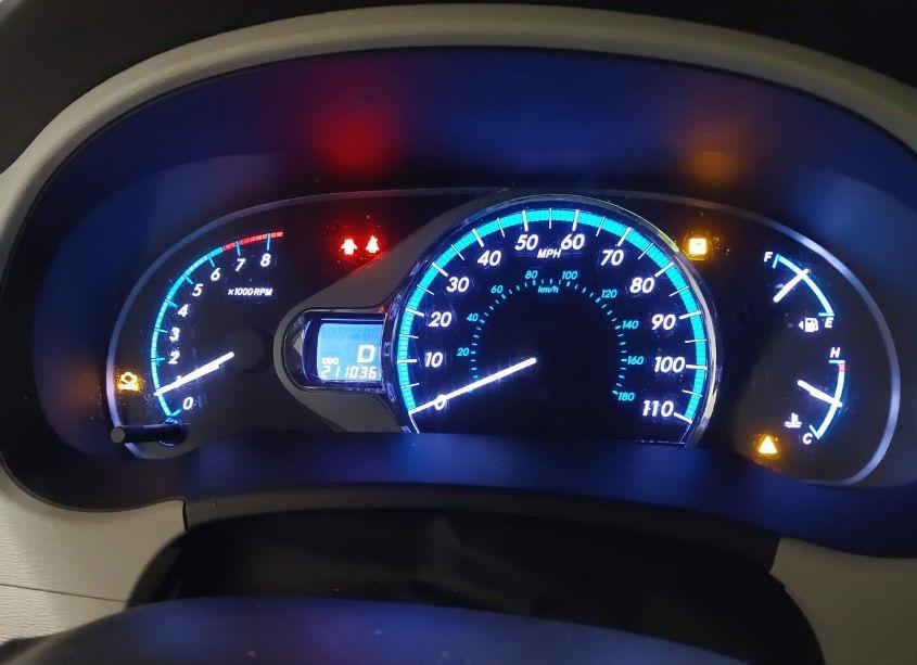 Photo 7 of 2011 Toyota Sienna XLE V6 (VIN 5TDYK3DC8BS071790)