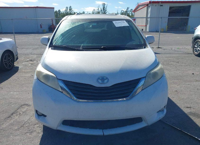 Photo 12 of 2011 Toyota Sienna XLE/LIMITED (VIN 5TDYK3DC8BS086502)