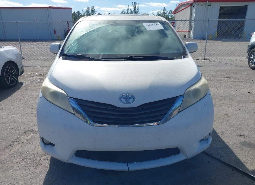 Photo 6 of 2011 Toyota Sienna XLE/LIMITED (VIN 5TDYK3DC8BS086502)