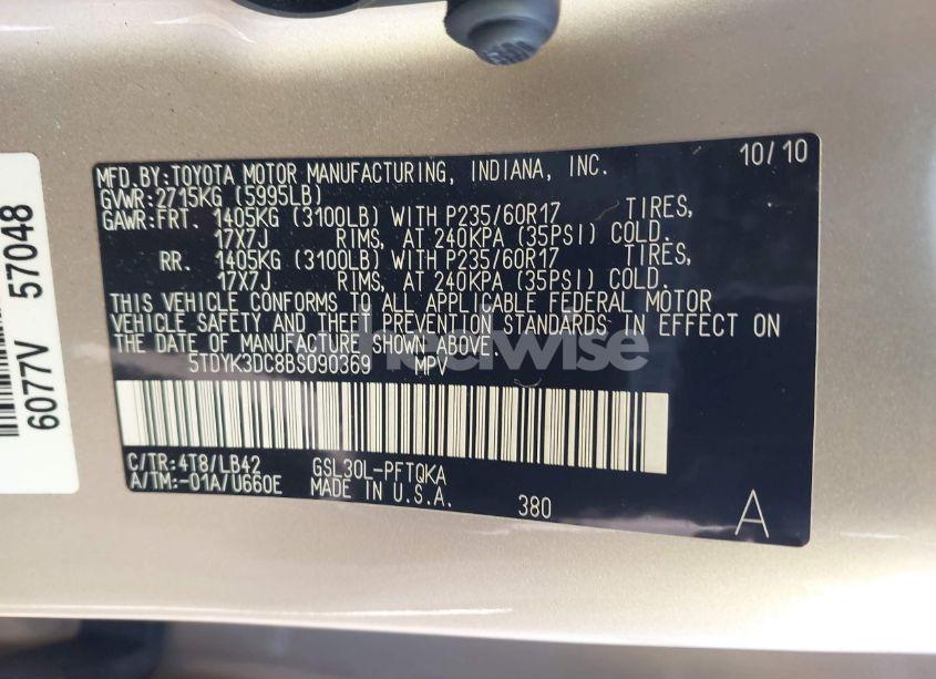Photo 9 of 2011 Toyota Sienna XLE V6 AUTO ACCESS SEAT (VIN 5TDYK3DC8BS090369)