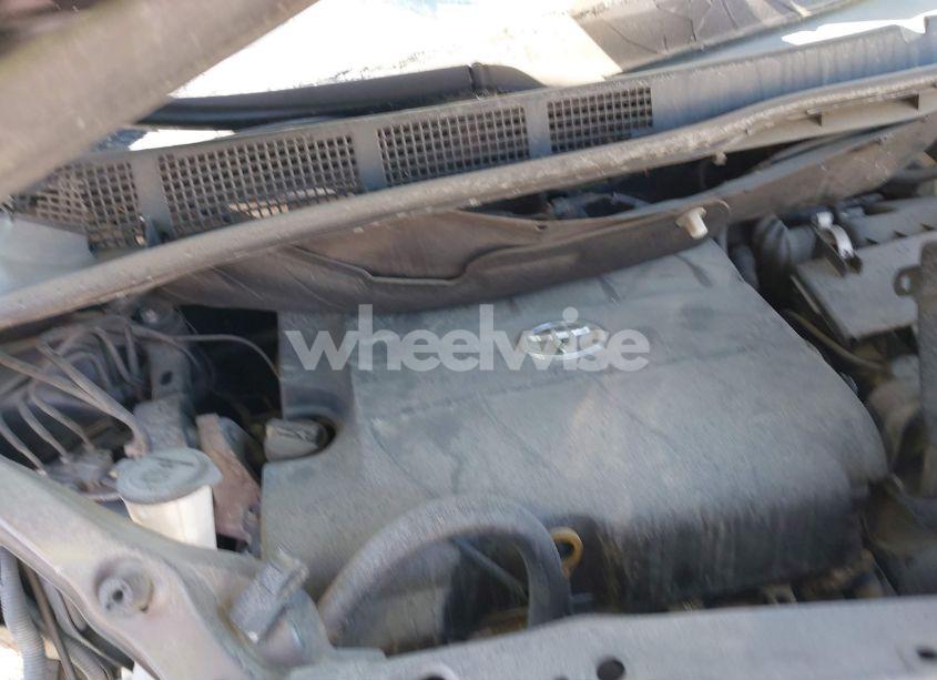 Photo 10 of 2011 Toyota Sienna XLE V6 (VIN 5TDYK3DC8BS092705)