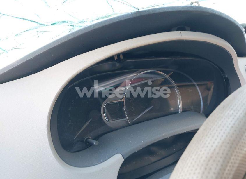 Photo 7 of 2011 Toyota Sienna XLE V6 (VIN 5TDYK3DC8BS092705)