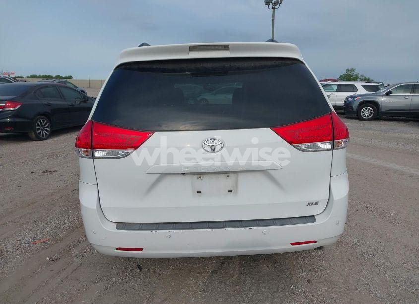 Photo 16 of 2011 Toyota Sienna LIMITED V6/XLE V6/XLE V6 AUTO ACCESS SEAT (VIN 5TDYK3DC8BS108689)