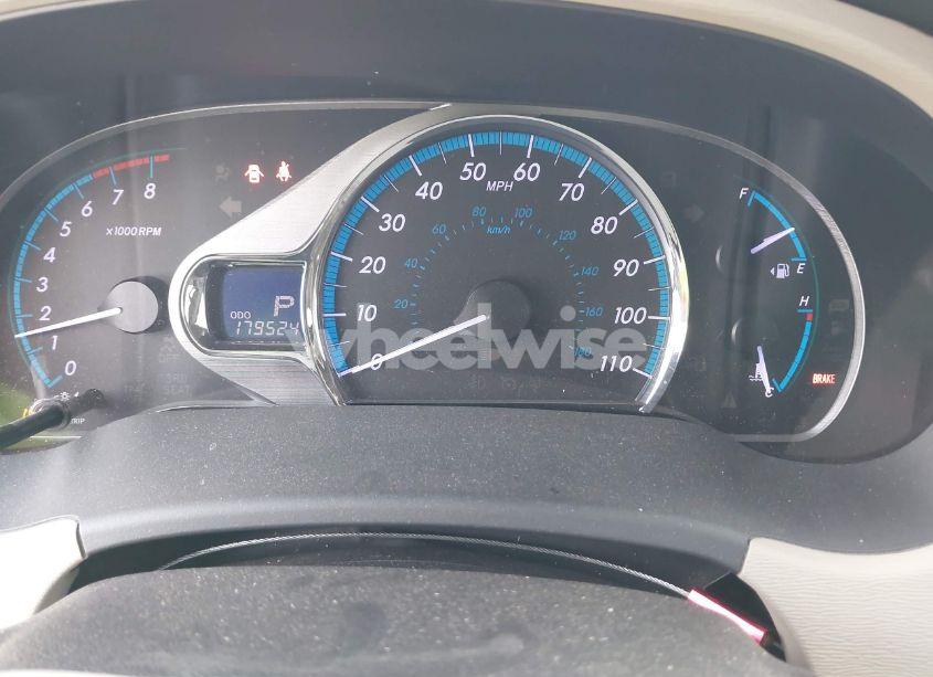 Photo 7 of 2011 Toyota Sienna LIMITED V6/XLE V6/XLE V6 AUTO ACCESS SEAT (VIN 5TDYK3DC8BS108689)