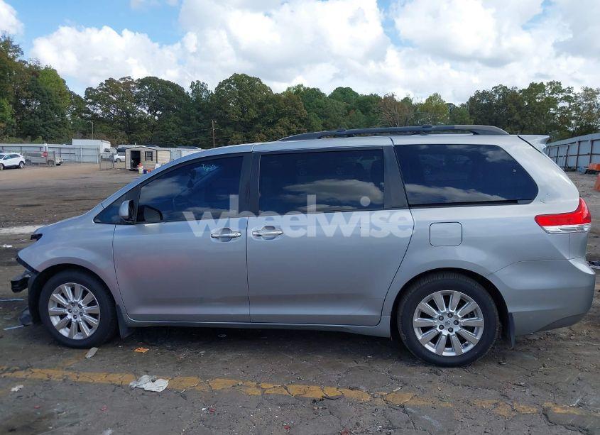 Photo 14 of 2011 Toyota Sienna LIMITED V6 (VIN 5TDYK3DC8BS157794)