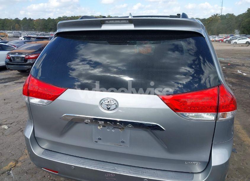 Photo 16 of 2011 Toyota Sienna LIMITED V6 (VIN 5TDYK3DC8BS157794)