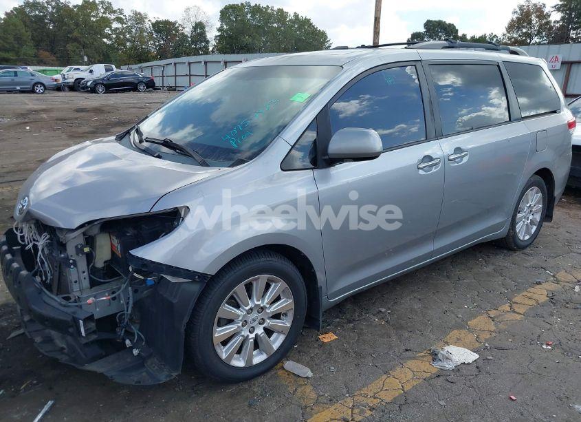 Photo 2 of 2011 Toyota Sienna LIMITED V6 (VIN 5TDYK3DC8BS157794)