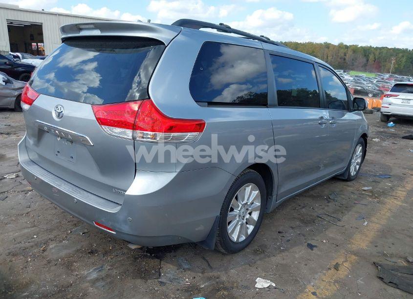 Photo 4 of 2011 Toyota Sienna LIMITED V6 (VIN 5TDYK3DC8BS157794)