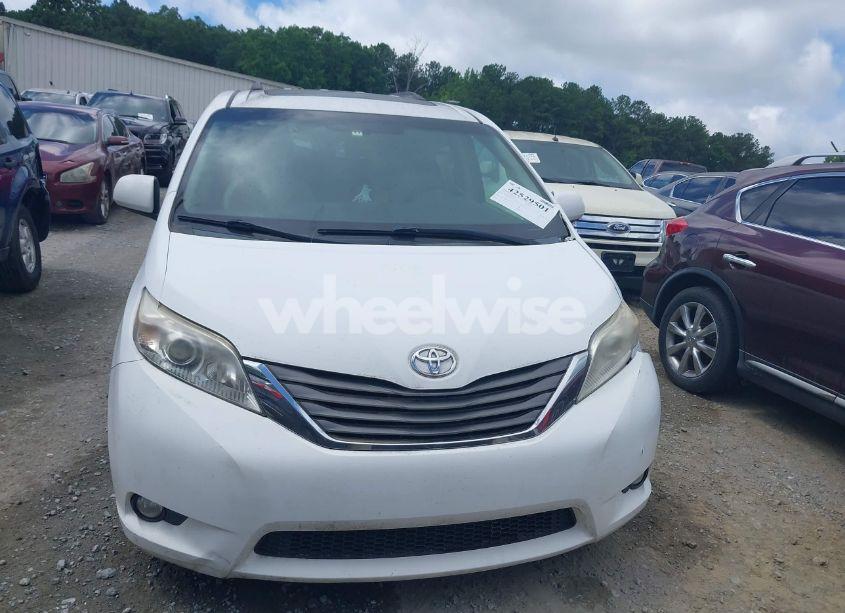Photo 12 of 2012 Toyota Sienna XLE V6 8 PASSENGER (VIN 5TDYK3DC8CS177335)