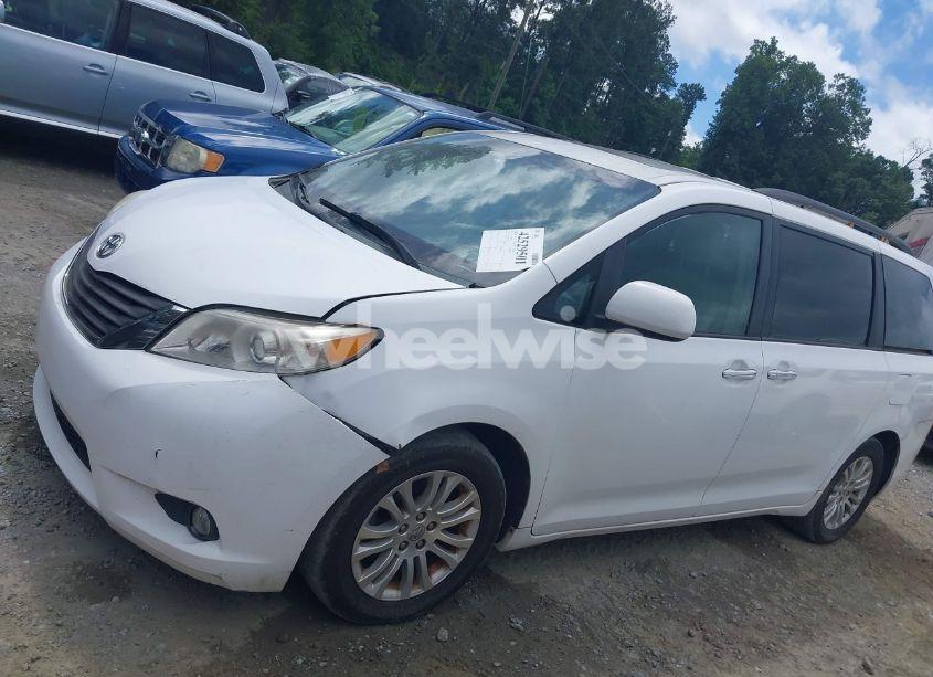 Photo 14 of 2012 Toyota Sienna XLE V6 8 PASSENGER (VIN 5TDYK3DC8CS177335)