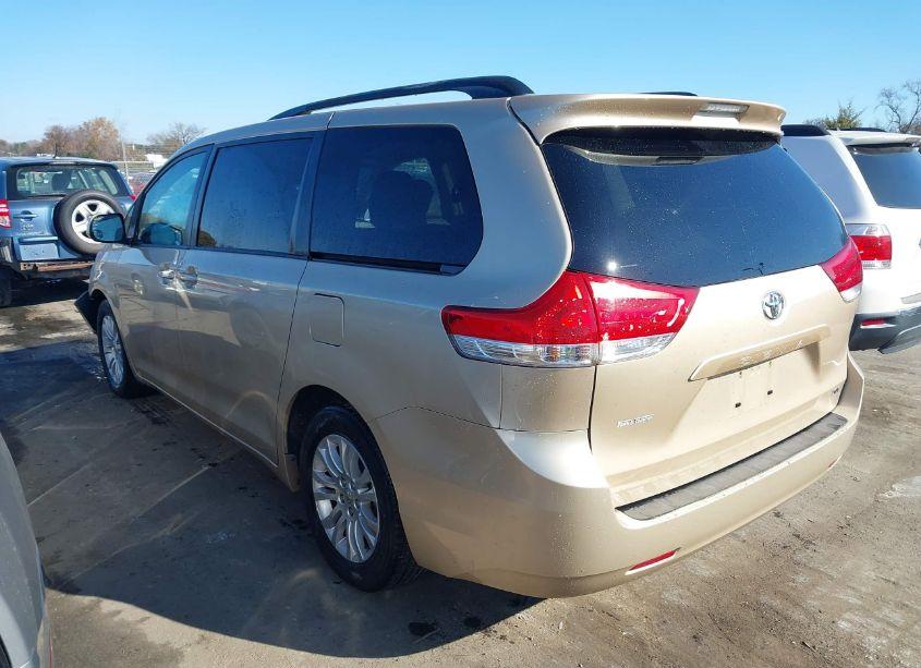 Photo 14 of 2012 Toyota Sienna XLE V6 8 PASSENGER (VIN 5TDYK3DC8CS194006)