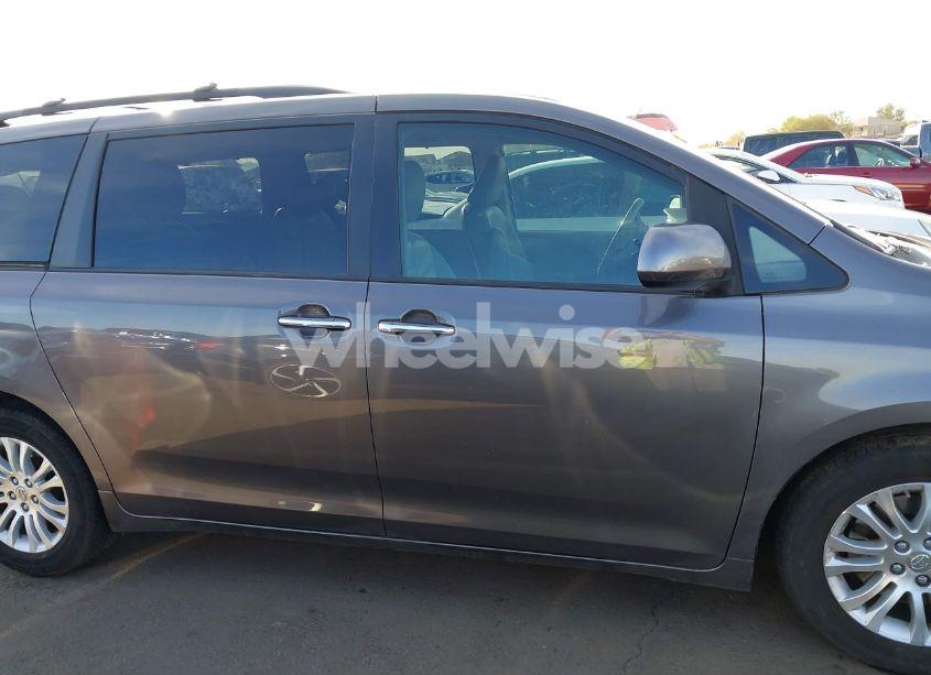 Photo 14 of 2012 Toyota Sienna XLE V6 8 PASSENGER (VIN 5TDYK3DC8CS213556)