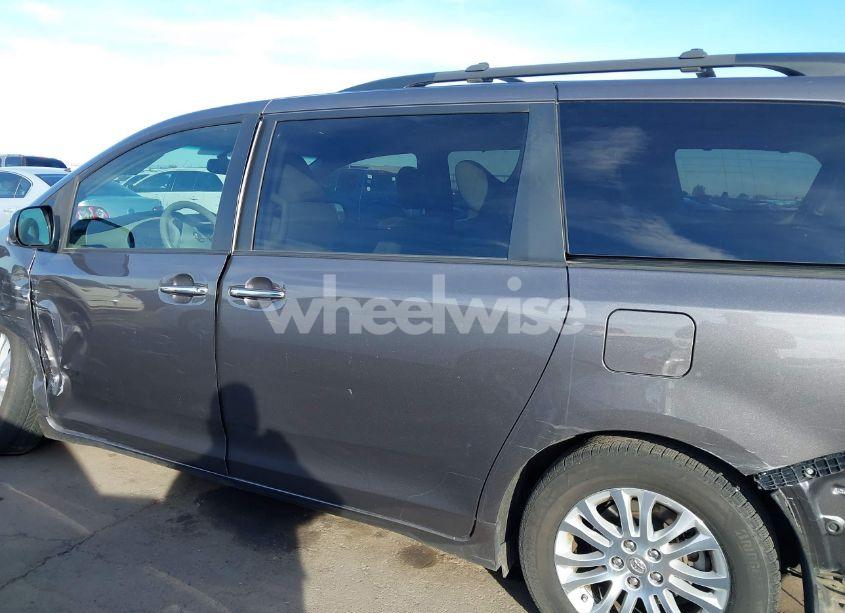 Photo 15 of 2012 Toyota Sienna XLE V6 8 PASSENGER (VIN 5TDYK3DC8CS213556)