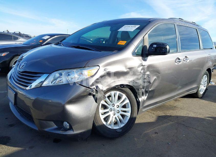 Photo 6 of 2012 Toyota Sienna XLE V6 8 PASSENGER (VIN 5TDYK3DC8CS213556)