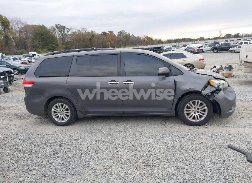 Photo 13 of 2012 Toyota Sienna XLE/LIMITED (VIN 5TDYK3DC8CS235329)