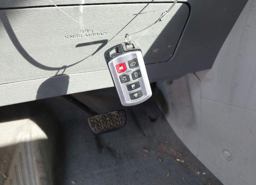 Photo 11 of 2012 Toyota Sienna XLE/LIMITED (VIN 5TDYK3DC8CS272199)