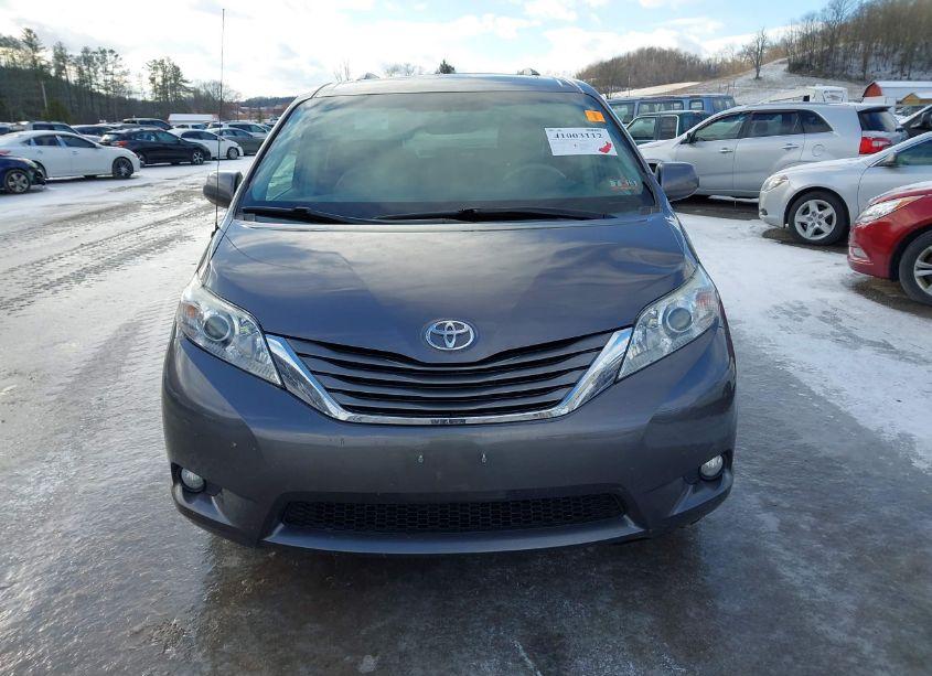 Photo 12 of 2012 Toyota Sienna XLE/LIMITED (VIN 5TDYK3DC8CS272199)
