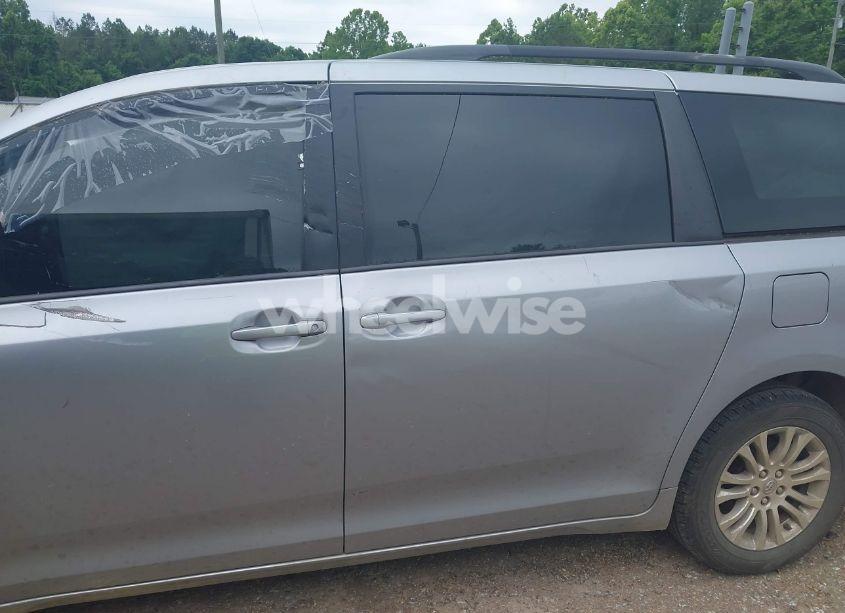 Photo 19 of 2012 Toyota Sienna XLE V6 8 PASSENGER (VIN 5TDYK3DC8CS276589)