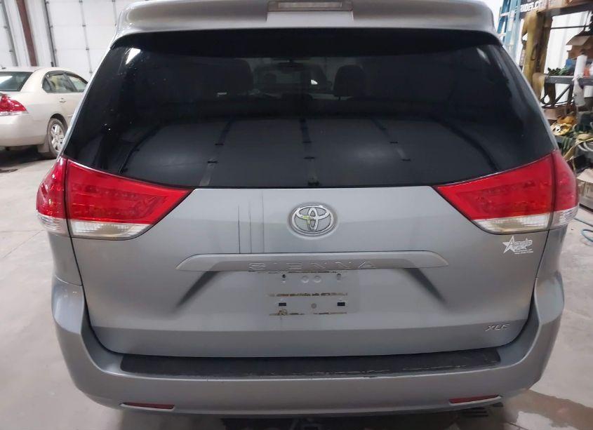 Photo 16 of 2013 Toyota Sienna XLE V6 8 PASSENGER (VIN 5TDYK3DC8DS280157)