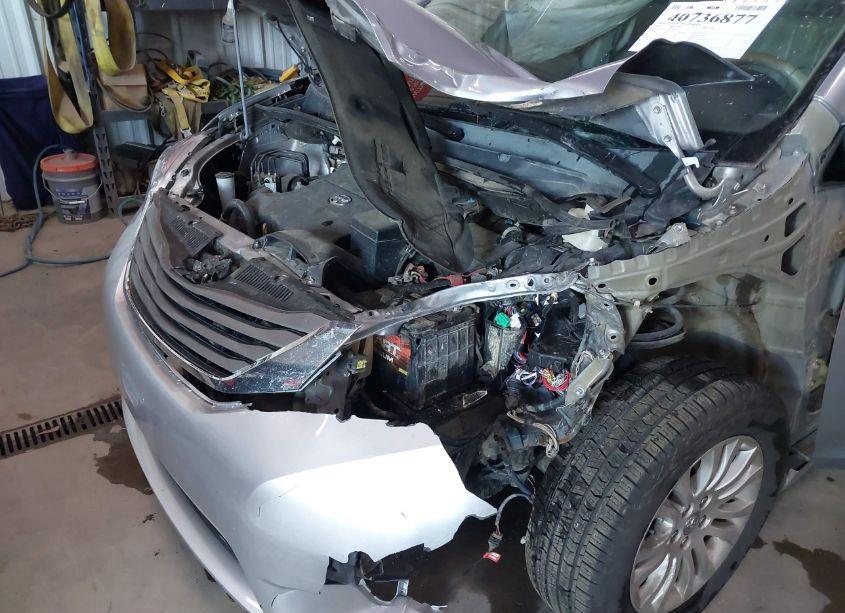 Photo 18 of 2013 Toyota Sienna XLE V6 8 PASSENGER (VIN 5TDYK3DC8DS280157)