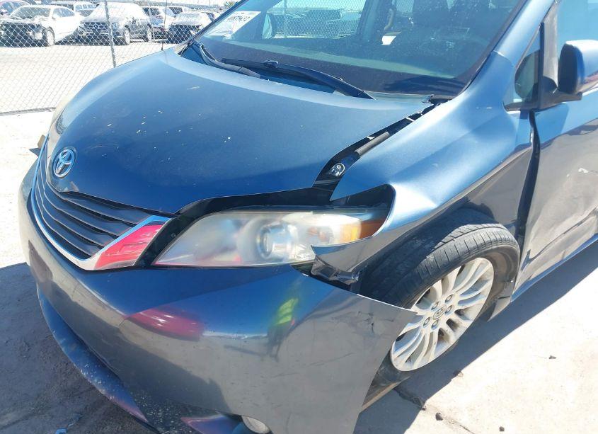 Photo 17 of 2013 Toyota Sienna XLE V6 8 PASSENGER (VIN 5TDYK3DC8DS338235)