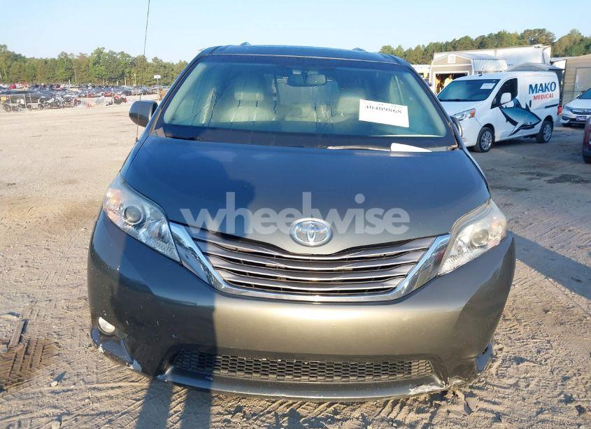 Photo 12 of 2014 Toyota Sienna XLE V6 8 PASSENGER (VIN 5TDYK3DC8ES429538)