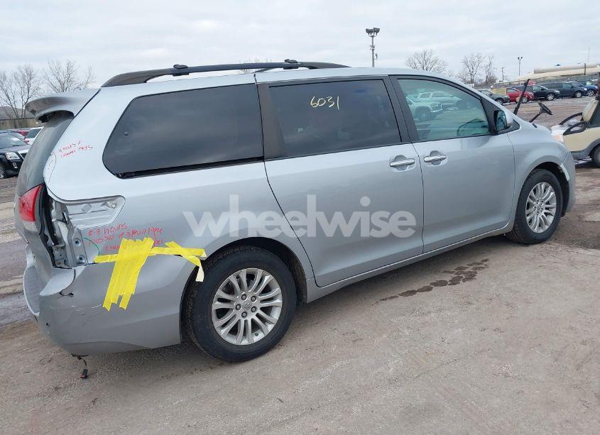 Photo 4 of 2014 Toyota Sienna XLE/LIMITED (VIN 5TDYK3DC8ES434495)