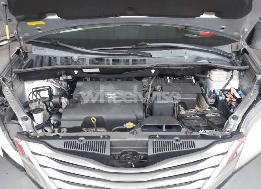 Photo 10 of 2014 Toyota Sienna XLE/LIMITED (VIN 5TDYK3DC8ES480098)