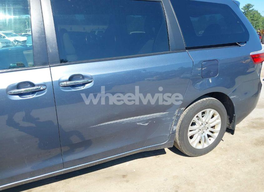 Photo 6 of 2015 Toyota Sienna XLE PREMIUM 8 PASSENGER (VIN 5TDYK3DC8FS533898)