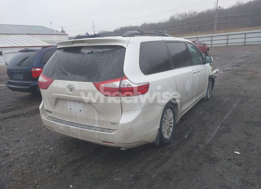 Photo 4 of 2015 Toyota Sienna XLE/LIMITED (VIN 5TDYK3DC8FS537028)