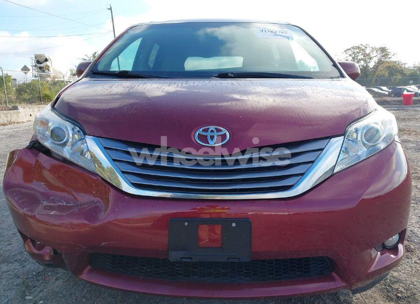 Photo 12 of 2016 Toyota Sienna XLE/LIMITED (VIN 5TDYK3DC8GS701072)