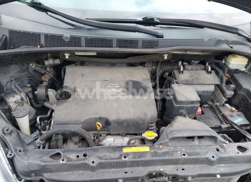 Photo 10 of 2016 Toyota Sienna XLE PREMIUM 8 PASSENGER (VIN 5TDYK3DC8GS718289)