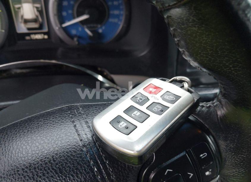 Photo 11 of 2016 Toyota Sienna XLE PREMIUM 8 PASSENGER (VIN 5TDYK3DC8GS718289)