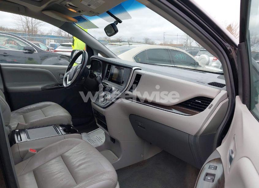 Photo 5 of 2016 Toyota Sienna XLE PREMIUM 8 PASSENGER (VIN 5TDYK3DC8GS718289)