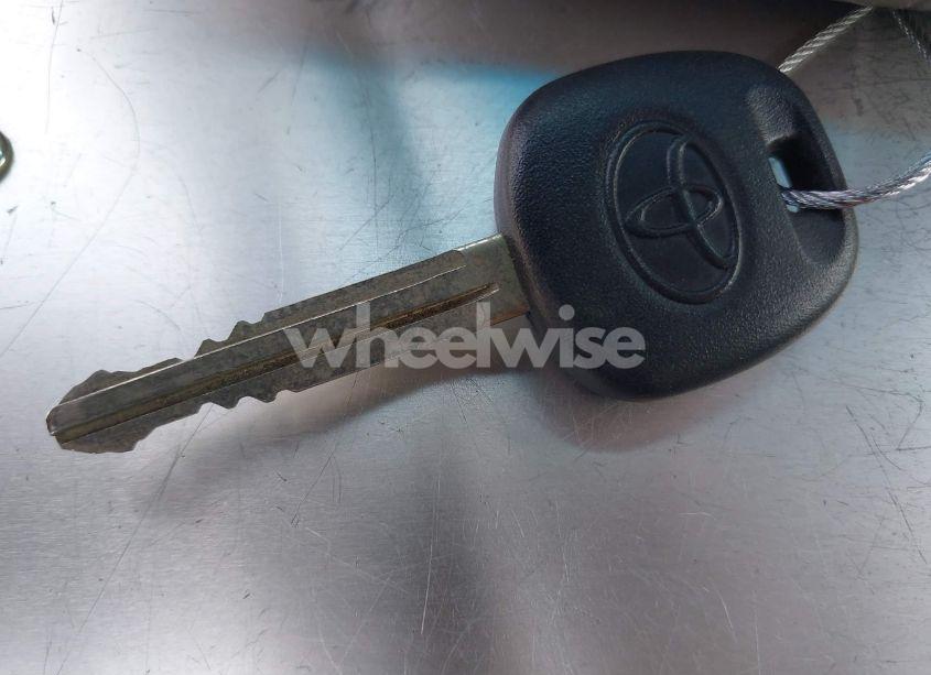 Photo 11 of 2011 Toyota Sienna XLE V6 (VIN 5TDYK3DC9BS039639)