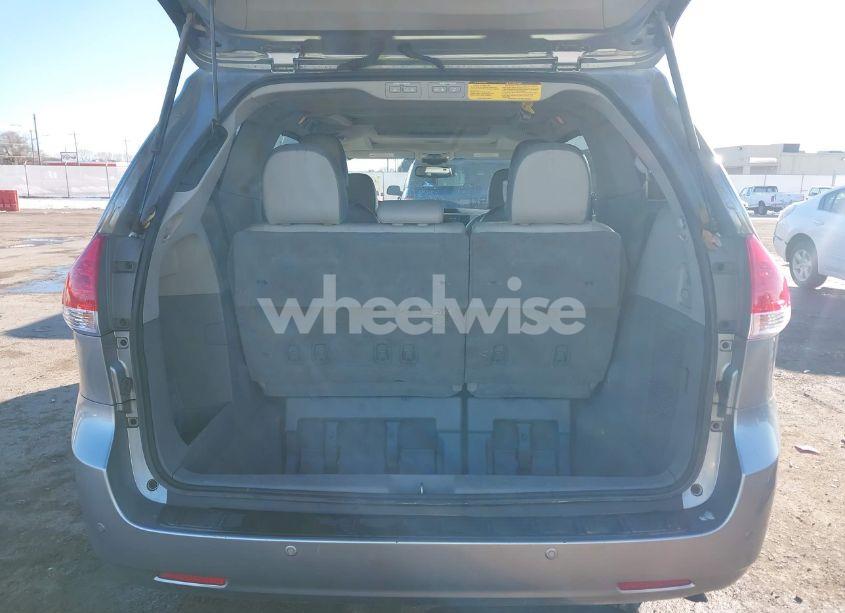 Photo 16 of 2011 Toyota Sienna LIMITED V6 (VIN 5TDYK3DC9BS080935)