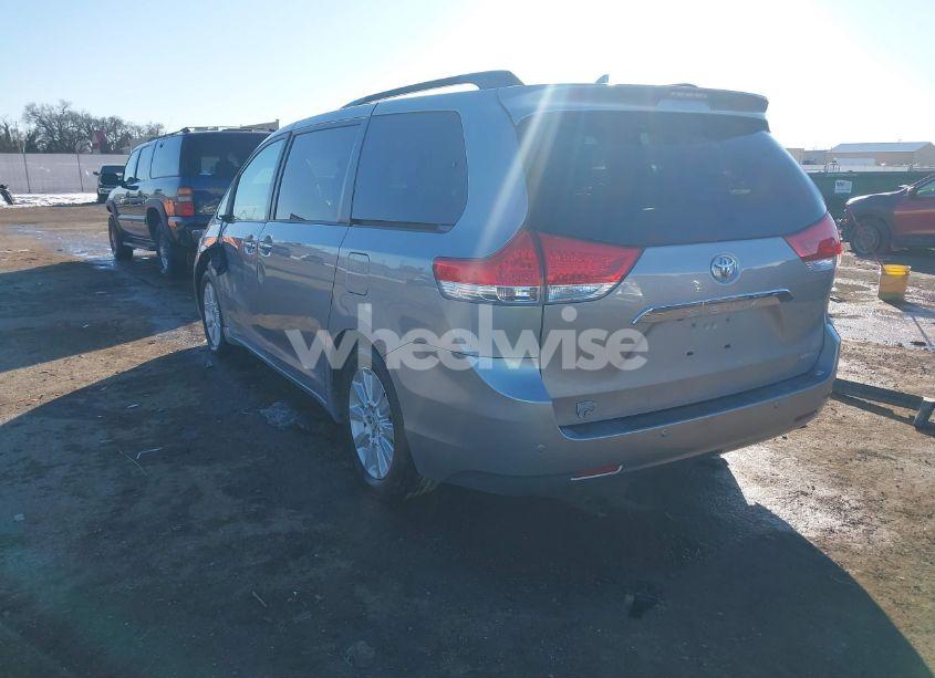 Photo 3 of 2011 Toyota Sienna LIMITED V6 (VIN 5TDYK3DC9BS080935)