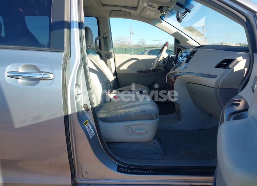 Photo 5 of 2011 Toyota Sienna LIMITED V6 (VIN 5TDYK3DC9BS080935)