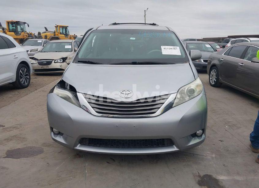 Photo 11 of 2011 Toyota Sienna XLE V6 (VIN 5TDYK3DC9BS161160)