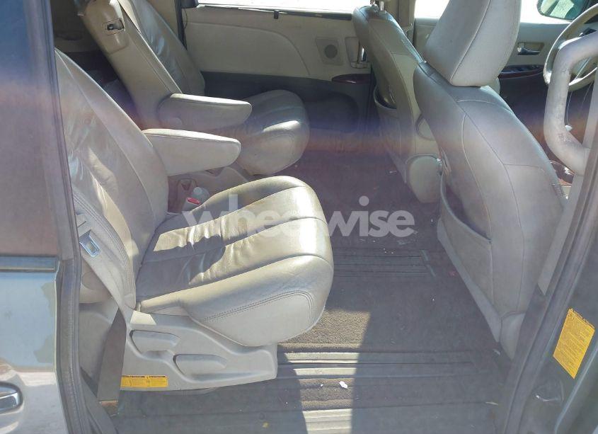 Photo 8 of 2012 Toyota Sienna XLE V6 8 PASSENGER (VIN 5TDYK3DC9CS187680)