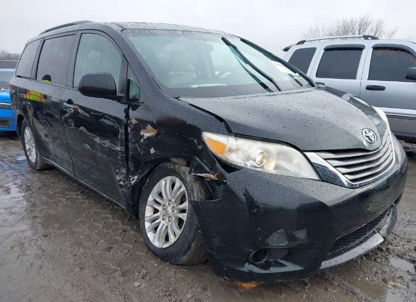 Photo 6 of 2012 Toyota Sienna XLE/LIMITED (VIN 5TDYK3DC9CS207412)