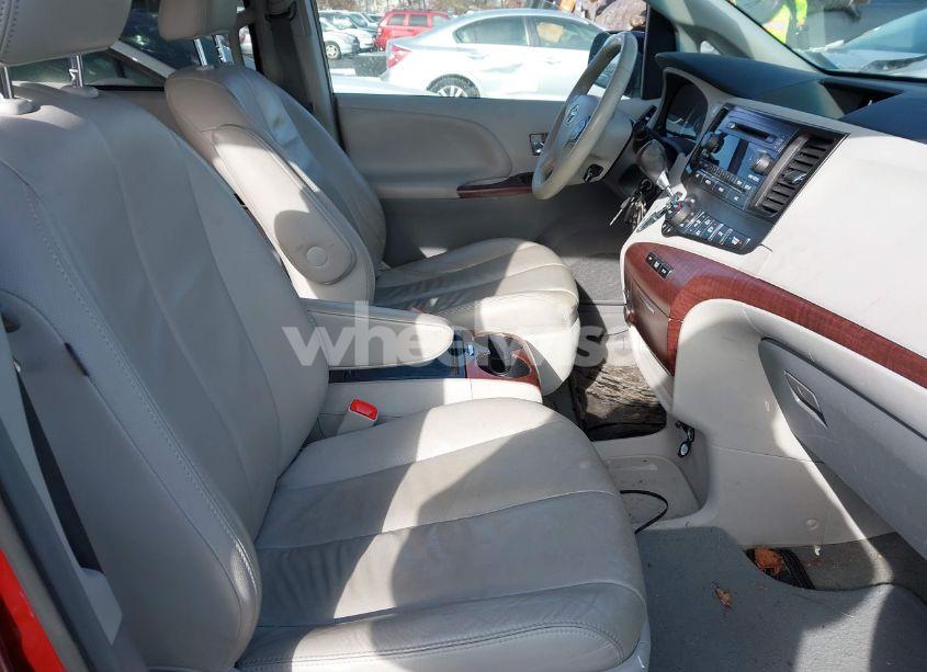 Photo 5 of 2012 Toyota Sienna XLE V6 8 PASSENGER (VIN 5TDYK3DC9CS264919)
