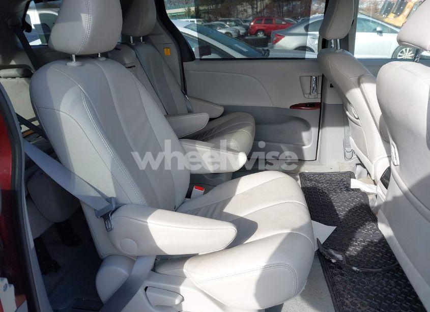 Photo 8 of 2012 Toyota Sienna XLE V6 8 PASSENGER (VIN 5TDYK3DC9CS264919)