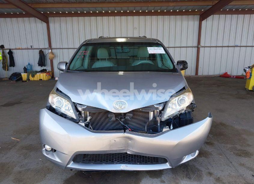 Photo 13 of 2013 Toyota Sienna XLE V6 8 PASSENGER (VIN 5TDYK3DC9DS305552)
