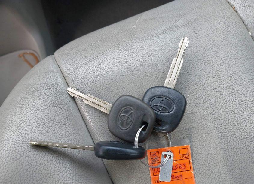 Photo 11 of 2013 Toyota Sienna XLE V6 8 PASSENGER (VIN 5TDYK3DC9DS392563)