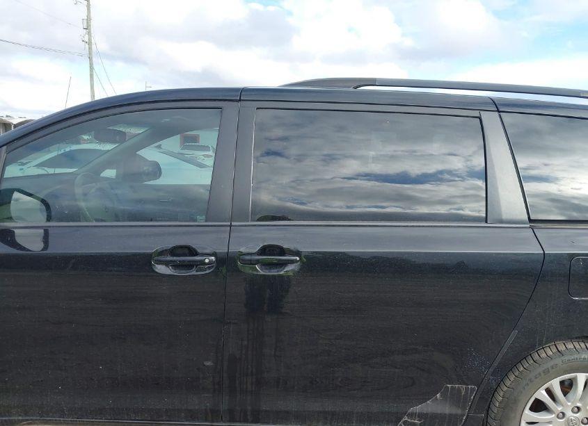 Photo 14 of 2013 Toyota Sienna XLE V6 8 PASSENGER (VIN 5TDYK3DC9DS392563)