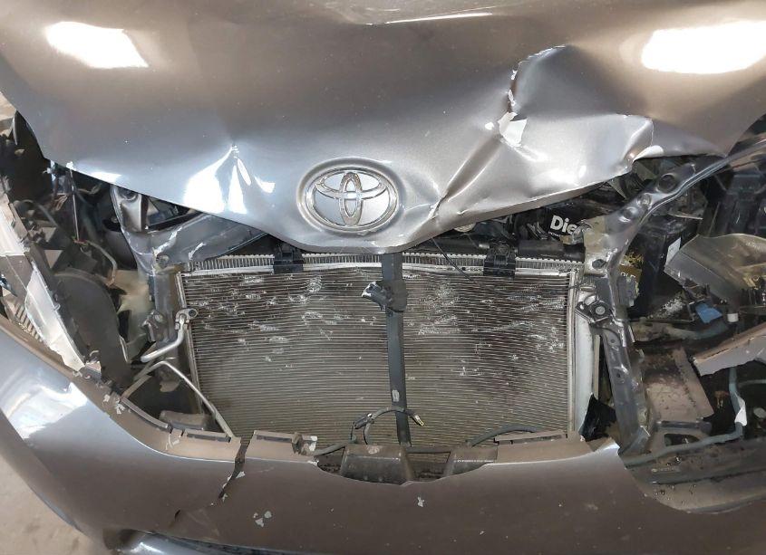 Photo 6 of 2014 Toyota Sienna XLE/LIMITED (VIN 5TDYK3DC9ES468722)