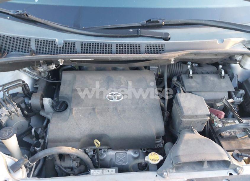 Photo 10 of 2014 Toyota Sienna XLE V6 8 PASSENGER (VIN 5TDYK3DC9ES475668)