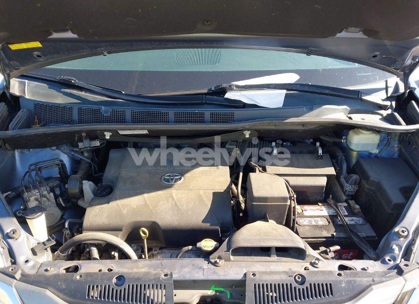 Photo 10 of 2014 Toyota Sienna XLE V6 8 PASSENGER (VIN 5TDYK3DC9ES526117)